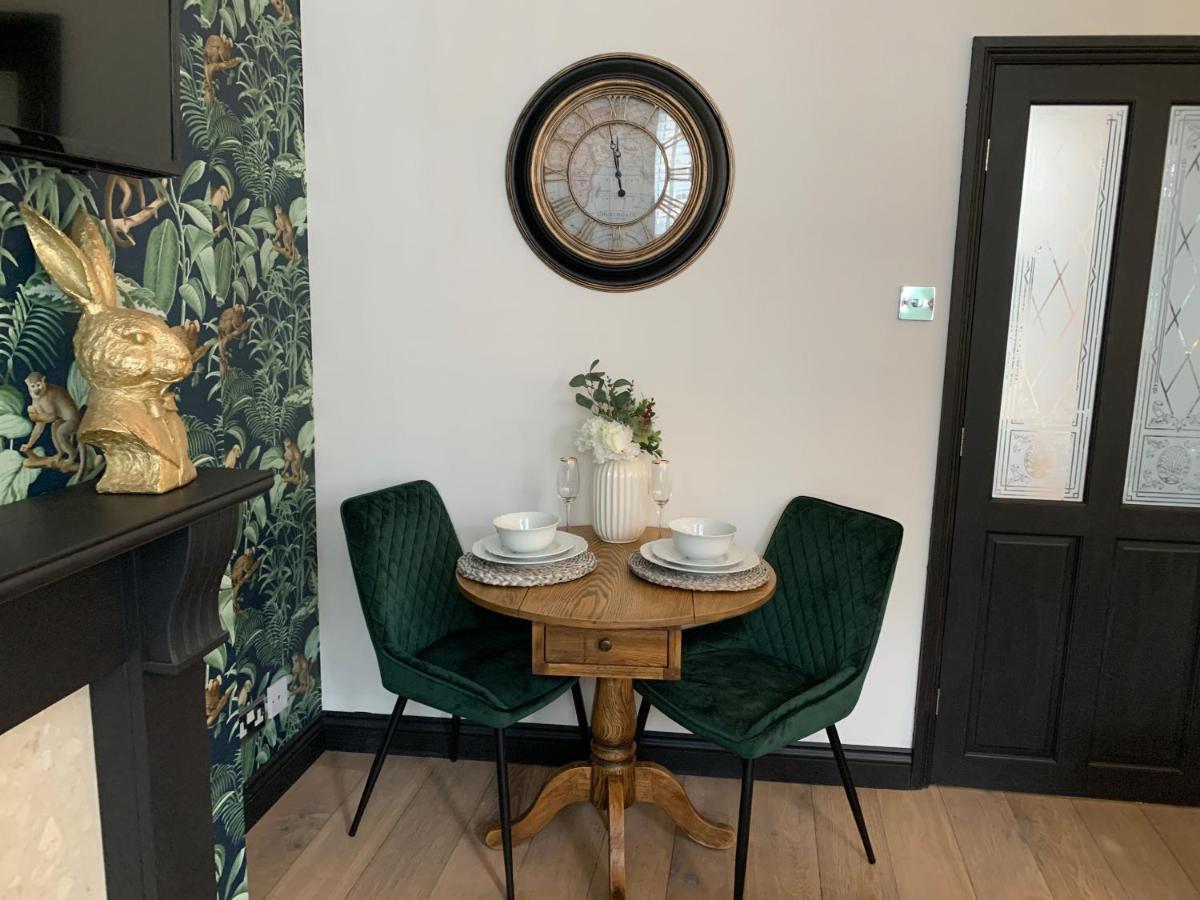 Contemporary & Chic Inner Terrace 5 Mins From Barnsley Town Centre エクステリア 写真