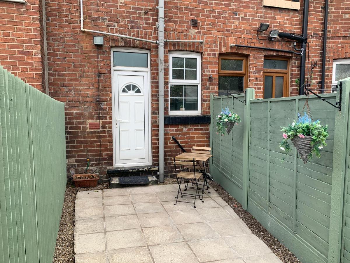 Contemporary & Chic Inner Terrace 5 Mins From Barnsley Town Centre エクステリア 写真